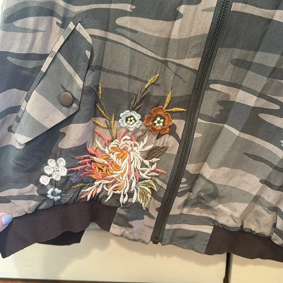 Johnny Was Embroidered Bomber Jacket - Picture 3 of 8